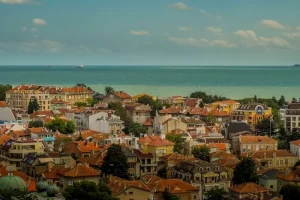 Burgas Coastal Gateway: The Essential Guide to Sea Gardens, Island Escapes, and Lakes
