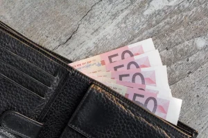 Paying in Bulgaria: A Complete Guide to Transactions &amp; Tipping Culture