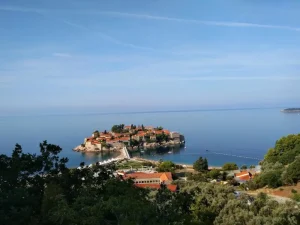 Cooling Down: Bulgaria’s Summer Drinks and Treats for August 2026